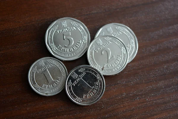 Ukrainian Kopecks Small Change Amount One Two Five Hryvnias Located — Foto Stock