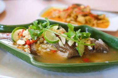 limon soslu balık buğulama.