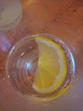 gözlük içmek gece evi hayatı