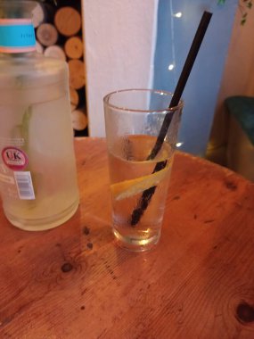 gözlük içmek gece evi hayatı