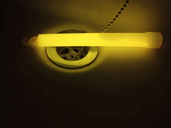 Świecące Neony Światła Ręku Miska Wody Abstrakcyjne Światło Projekt Martwa — Zdjęcie stockowe