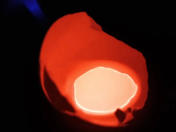 KIZI YAZIL YAZIL YAZIŞIYOR GÖZLUĞU KARI YAZIŞIYOR HAYAT Fotografı NEONS