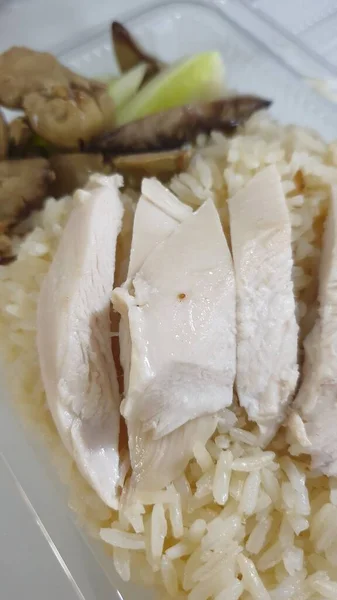 Rizs Párolt Csirke Leves Hainanese Csirke Rizs Uborkával Máj Mártással — Stock Fotó