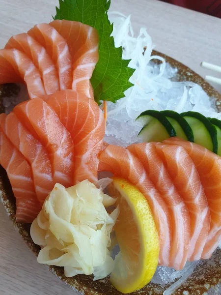 Japán Étel Sashimi Lazac Állítsa Különböző Típusú Sushi Tengeri Moszat — Stock Fotó