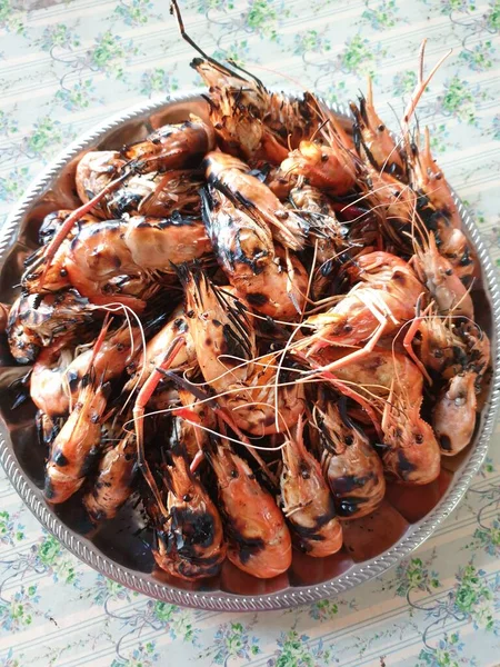 Camarones Parrilla Camarones Gigantes Agua Dulce Parrilla Con Exhibición Carbón — Foto de Stock