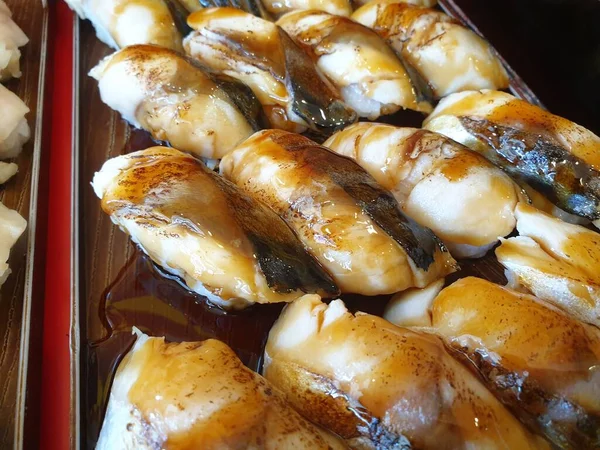 Японська Їжа Різних Типах Суші Морськими Водоростями Салат Ґарі Імбир — стокове фото