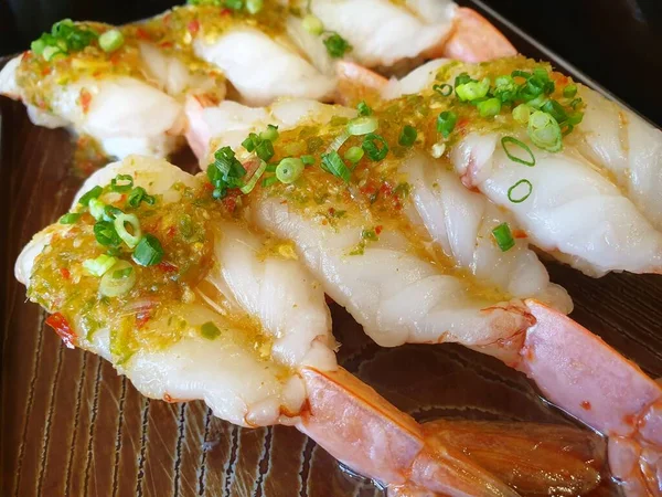 Cibo Giapponese Set Diversi Tipi Sushi Con Insalata Alghe Gari — Foto Stock