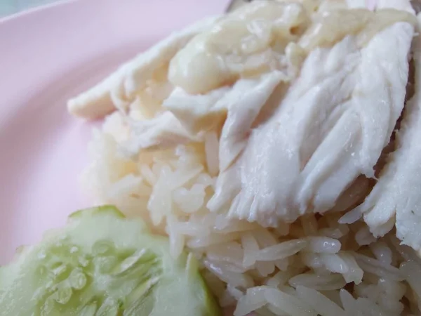 Reis Gedünstet Mit Hühnersuppe Hainanesischer Hühnerreis Mit Gurken Leber Und — Stockfoto