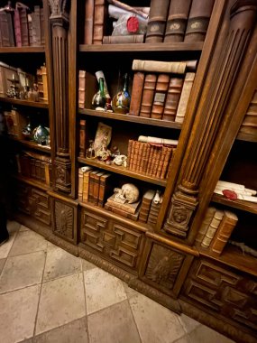 Prag 'daki simya kütüphanesi