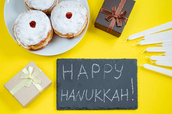 Joyeux Hanoukka Dessert Juif Sufganiyot Sur Fond Jaune Symboles Fête — Photo