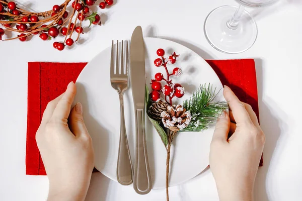 Woman Serves Christmas Table Female Hands Hold Plate Cutlery Table — Stock Photo, Image