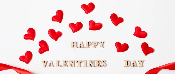 Червоні Серця Напис День Святого Валентина Білому Тлі Святкування Любителів — стокове фото