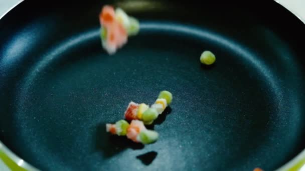 Frozen Vegetables Frying Fall Pan Super Slow Motion Cooking Healthy — Stock Video