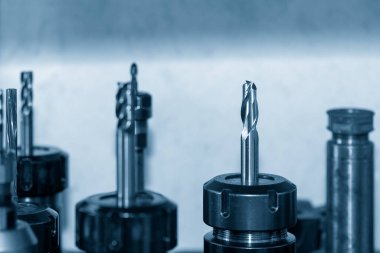 CNC değirmen makinesi için kullanılan çeşitli katı karpit bitiş değirmeni araçları. Makine merkezi için kesme aracı.