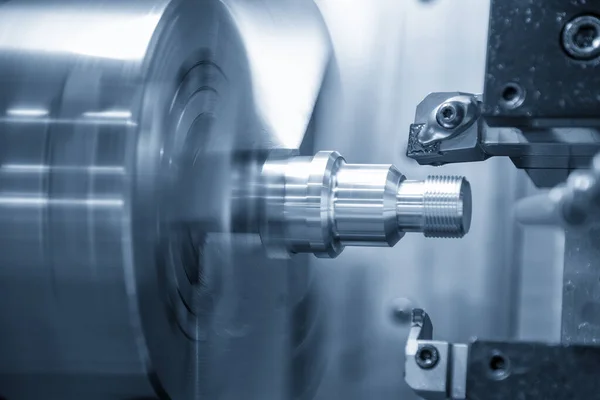 Cnc Draaibank Machine Draad Snijden Aan Het Einde Van Metalen — Stockfoto