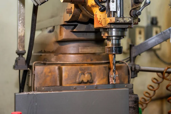 Processo Perfuração Fresadora Conceito Trabalho Metal Máquina Moagem — Fotografia de Stock