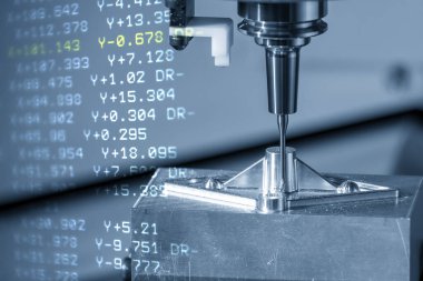 CNC değirmen makinesinin soyut sahnesi ve G-code veri arkaplanı. CNC değirmeni bitirme işlemi enjeksiyon küf parçalarını katı top ucu değirmeni aracı ile kesti. 