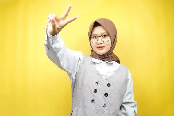 Bela Jovem Ásia Muçulmano Mulher Pouting Com Assinado Mãos Bom — Fotografia de Stock