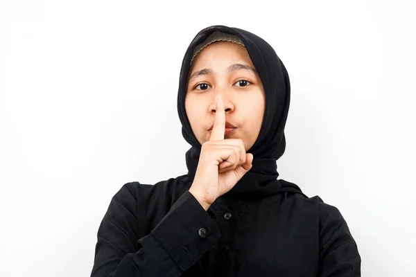 Closeup Uma Bela Jovem Muçulmana Shh Proibido Falar Por Favor — Fotografia de Stock