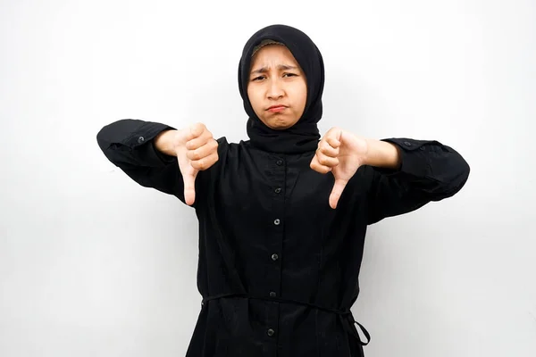 Mooie Vrolijke Jonge Aziatische Moslim Vrouw Met Een Hekel Aan — Stockfoto