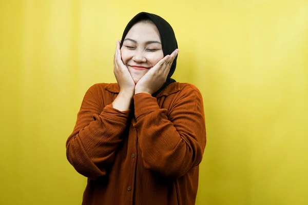 Mooie Jonge Aziatische Moslim Vrouw Lachend Gelukkig Schattig Zich Comfortabel — Stockfoto