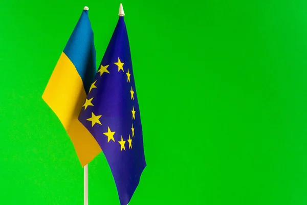 Vlajky Ukrajiny Evropské Unie Izolované Zblízka — Stock fotografie