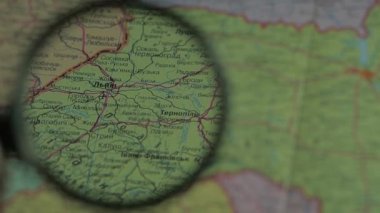 Ukrayna 'da savaş. Büyüteçle haritaya bak.