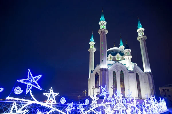 Masjid Utama Kazan Kul Sharif Lampu Natal Stok Gambar