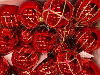 Mutlu Noeller ve yeni yıl: Kızıl Noel Baloları