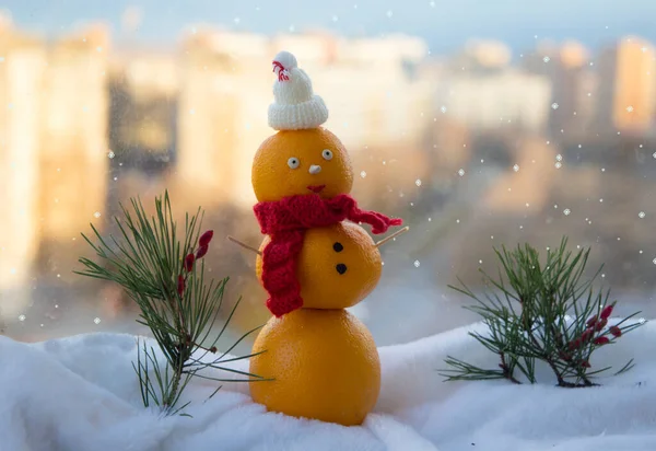 Christmas Window Decoration Snowman Made Tangerines — Stock Photo, Image