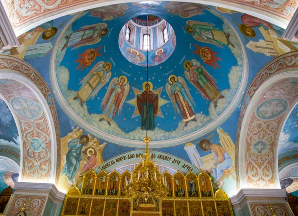 Diasumsikan Katedral Kolomna Kremlin Dekorasi Interior Stok Gambar