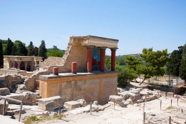 Knossos Sarayı, Minos döneminin mimari bir nesnesi.
