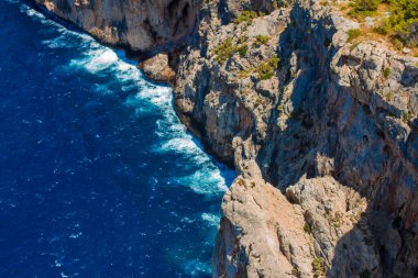 İspanya 'nın dağından deniz manzarası