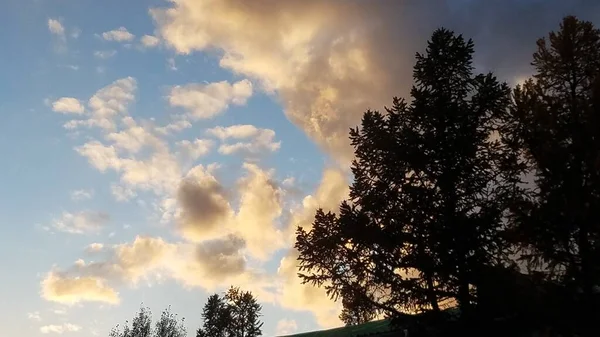 Облако Теплый День Воздух — стоковое фото