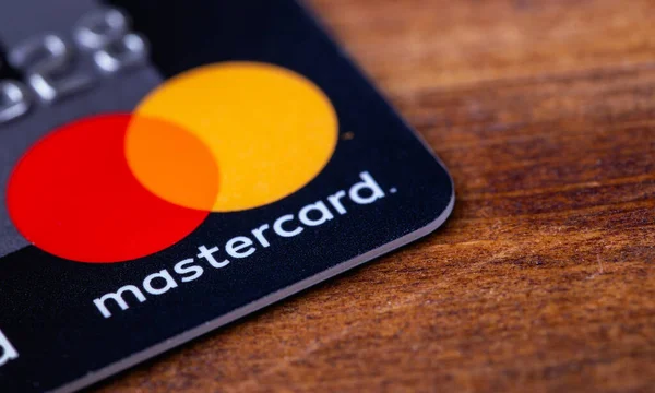Mastercard Logo Plastic Electronic Card Wooden Background Closeup Macro Mastercard — Foto de Stock