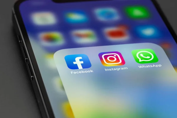 Showing Social Media Icons Apps Facebook Instagram Whatsapp Messengers Apps — Stock fotografie