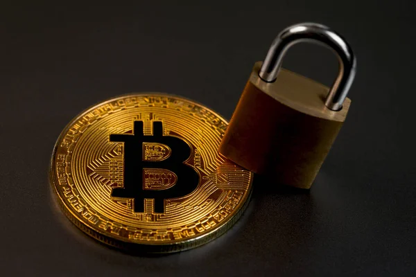 Bitcoin Cryptocurrency Metal Lock Dark Closeup — Stock Photo, Image