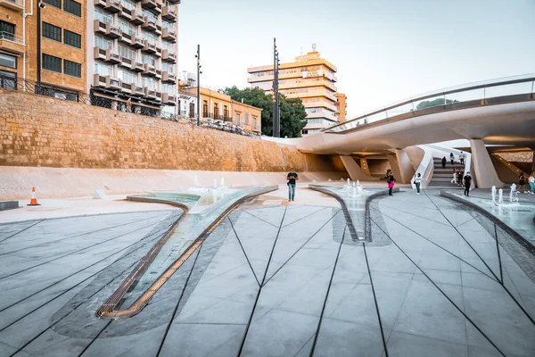 Площадь Элефтерии в Никосии, Кипр. Современная футуристическая архитектура — стоковое фото