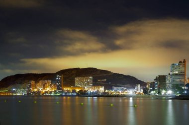 Alicante geceleri İspanya 'daki Valensiyalı Albufera plajından.