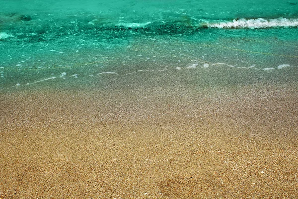 Onda Azul Mar Uma Praia Seixos — Fotografia de Stock