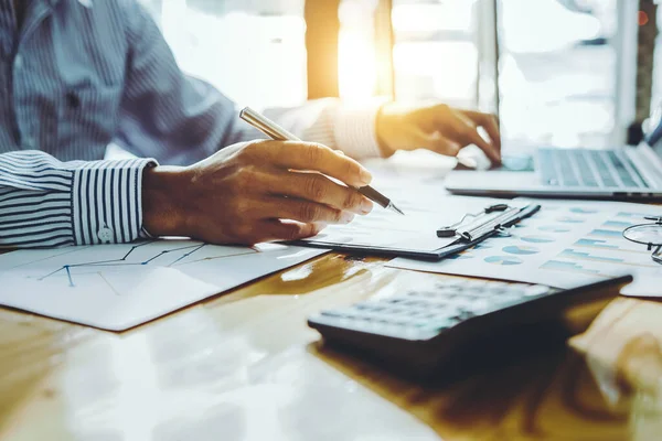 Business Man Working Intention Hand Holding Pen Using Laptop Busy — Stock Photo, Image