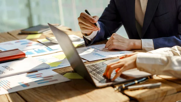 Two Business People Working Together Meeting Room Office Laptop Paper — Stock Photo, Image