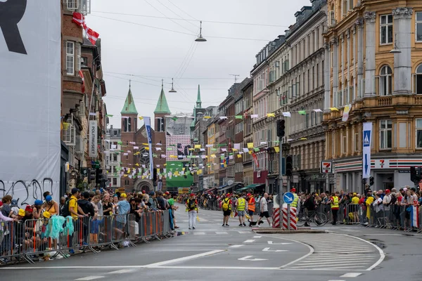 Copenaghen Danimarca Luglio 2022 Spettatori Tour France Nel Quartiere Norrebro — Foto Stock