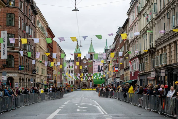 Copenaghen Danimarca Luglio 2022 Spettatori Tour France Nel Quartiere Norrebro — Foto Stock