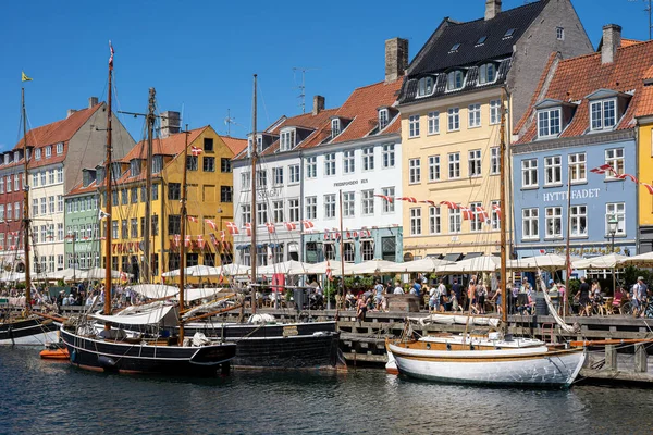 Copenhagen Denmark July 2022 People Enjoying Sunny Summer Day Nyhavn — ストック写真