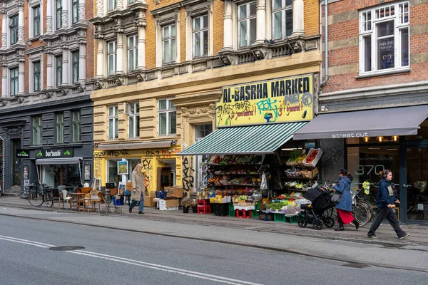 Copenhague Dinamarca Octubre 2022 Gente Que Pasa Por Una Tienda — Foto de Stock