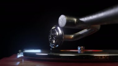 Dikdörtgen döngü 4k etrafında dönen vinil gramofon plakçalar