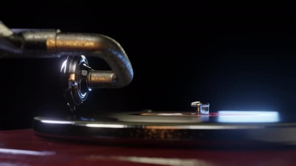 Vintage Gramophone Vinyl Turntable Record Player Playing Seamless Loop — Stock Video