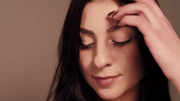 Sobrancelha modelagem testa laminação beleza mulher rosto — Vídeo de Stock