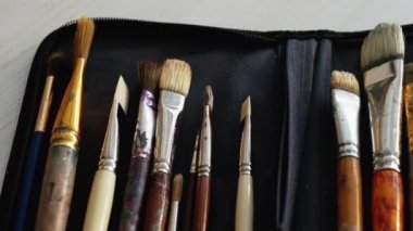 sanat araçları yaratıcı aksesuarlar boya fırçaları